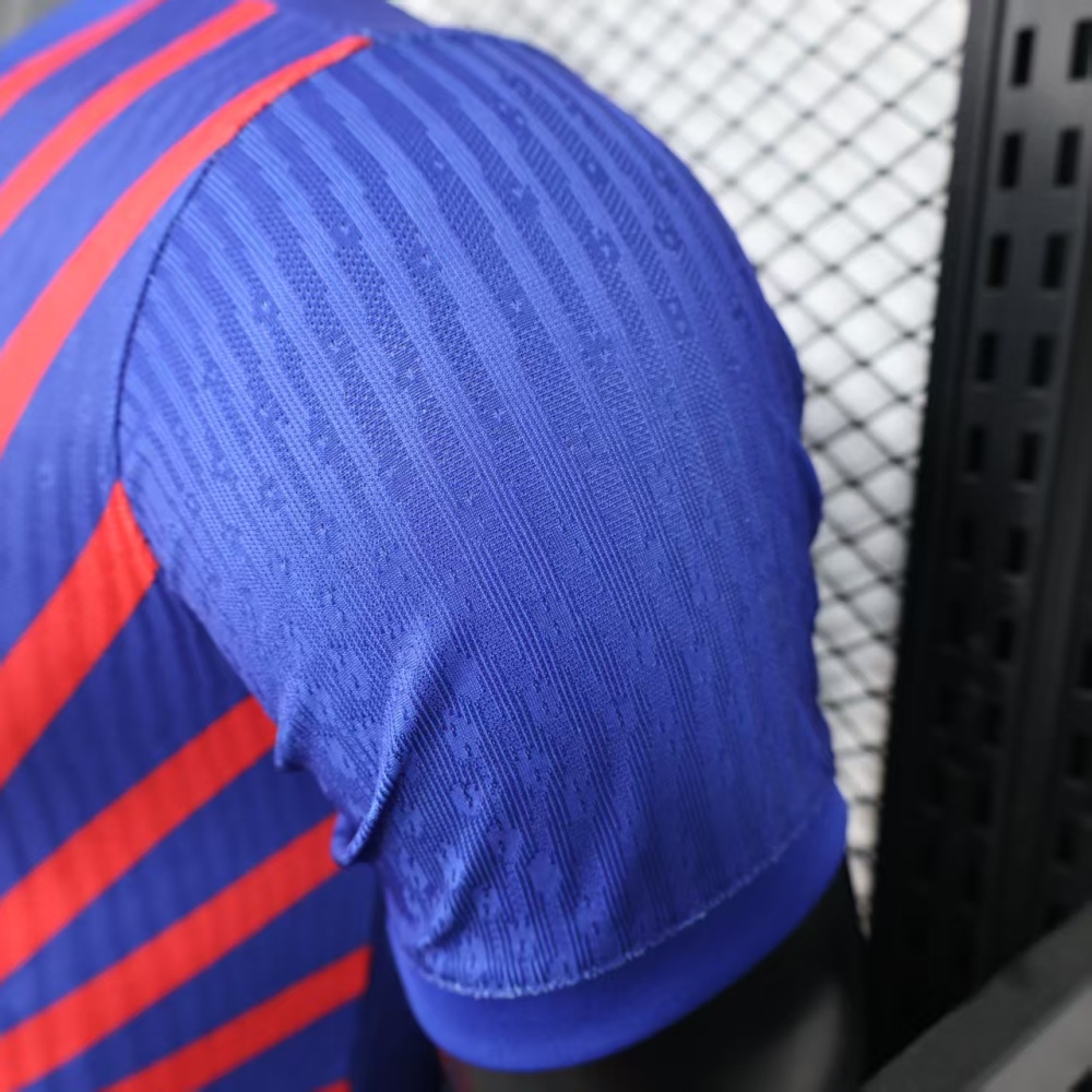 (S-3XL) 1:1 Copy Top Quality 2025/2026 Player: Barcelona Special Edition