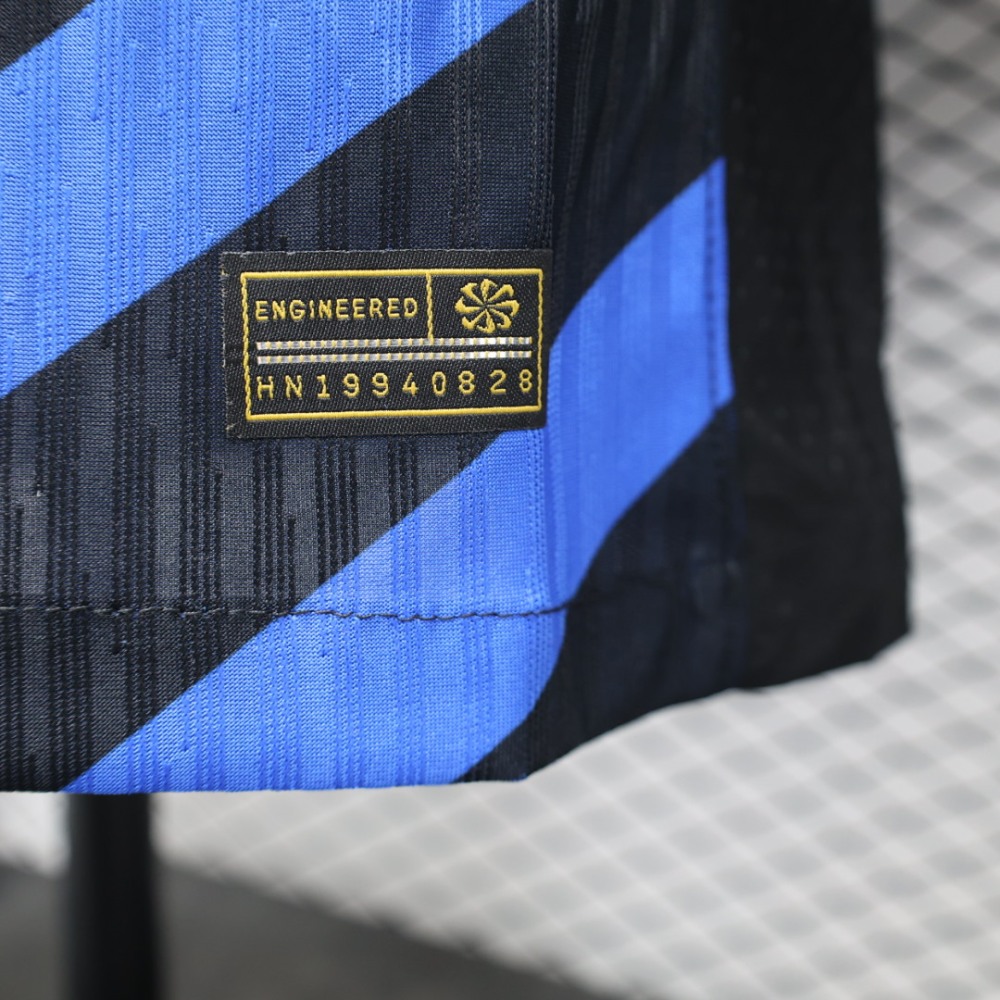 (S-3XL) 1:1 Copy Top Quality 2025/2026 Player: Inter Milan home long-sleeved jersey