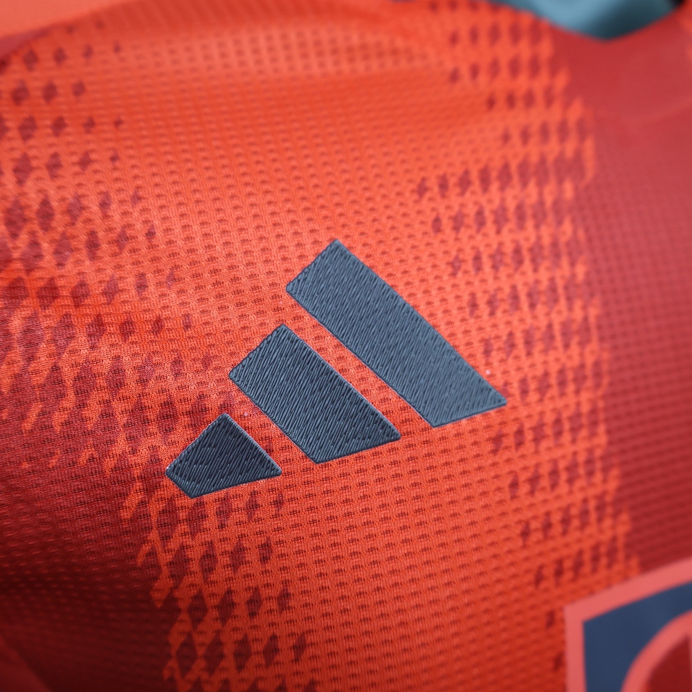 (S-3XL) 1:1 Copy Top Quality 2025/2026 Bayern Retro