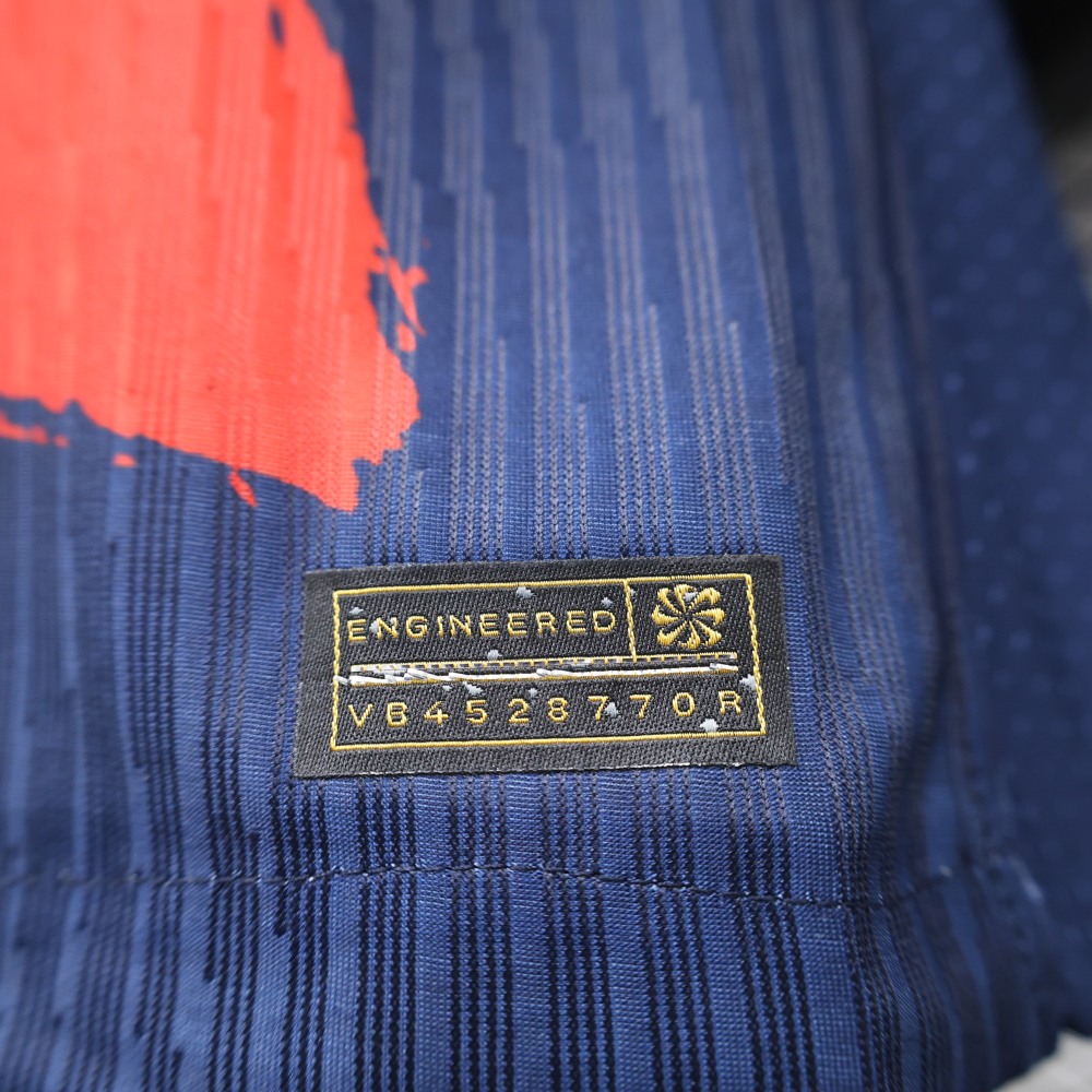 (S-3XL) 1:1 Copy Top Quality 2025/2026 Player: Paris Saint-Germain special edition