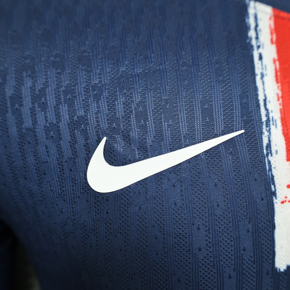 (S-3XL) 1:1 Copy Top Quality 2025/2026 Player: Paris Saint-Germain home long-sleeved kit