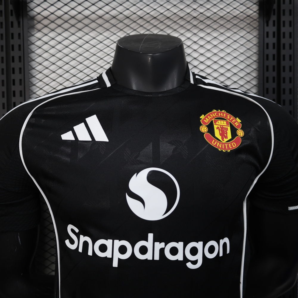 (S-3XL) 1:1 Copy Top Quality 2025/2026 Players: Manchester United special edition