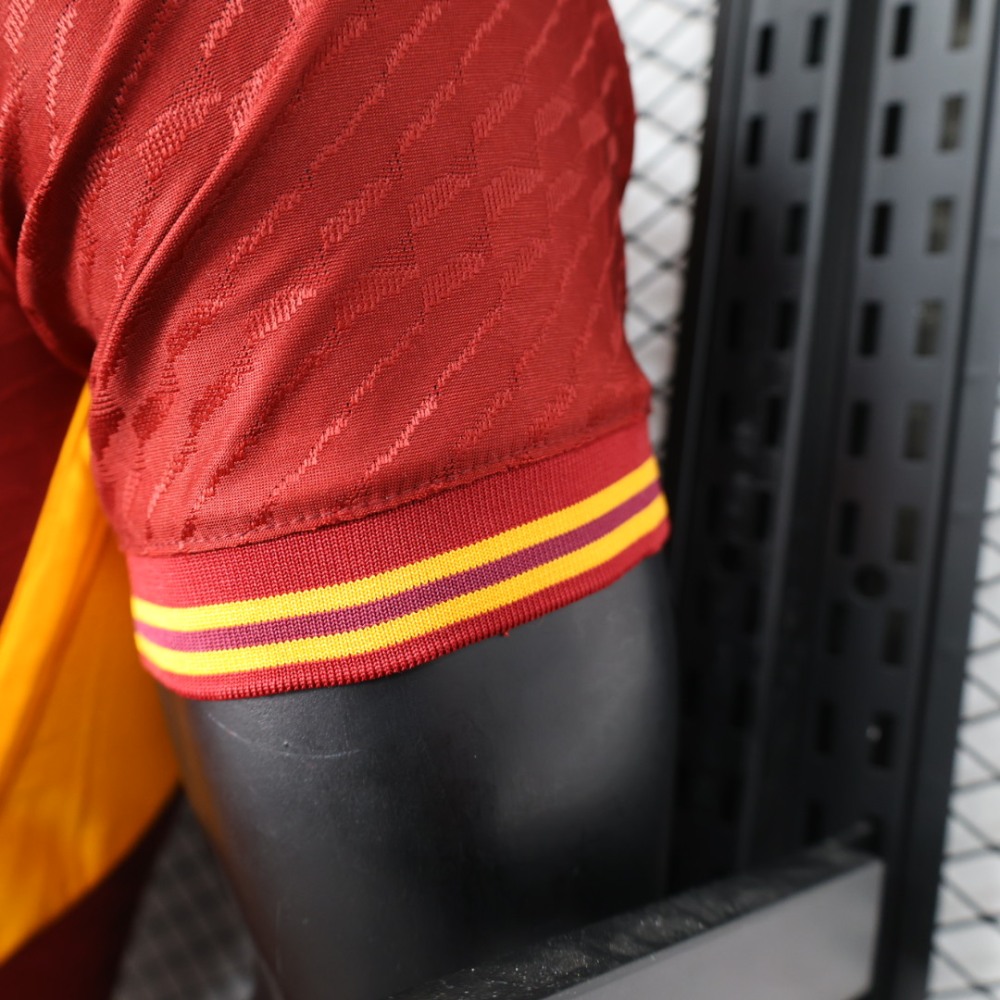 (S-3XL) 1:1 Copy Top Quality 2025/2026 Player: New Roma Home