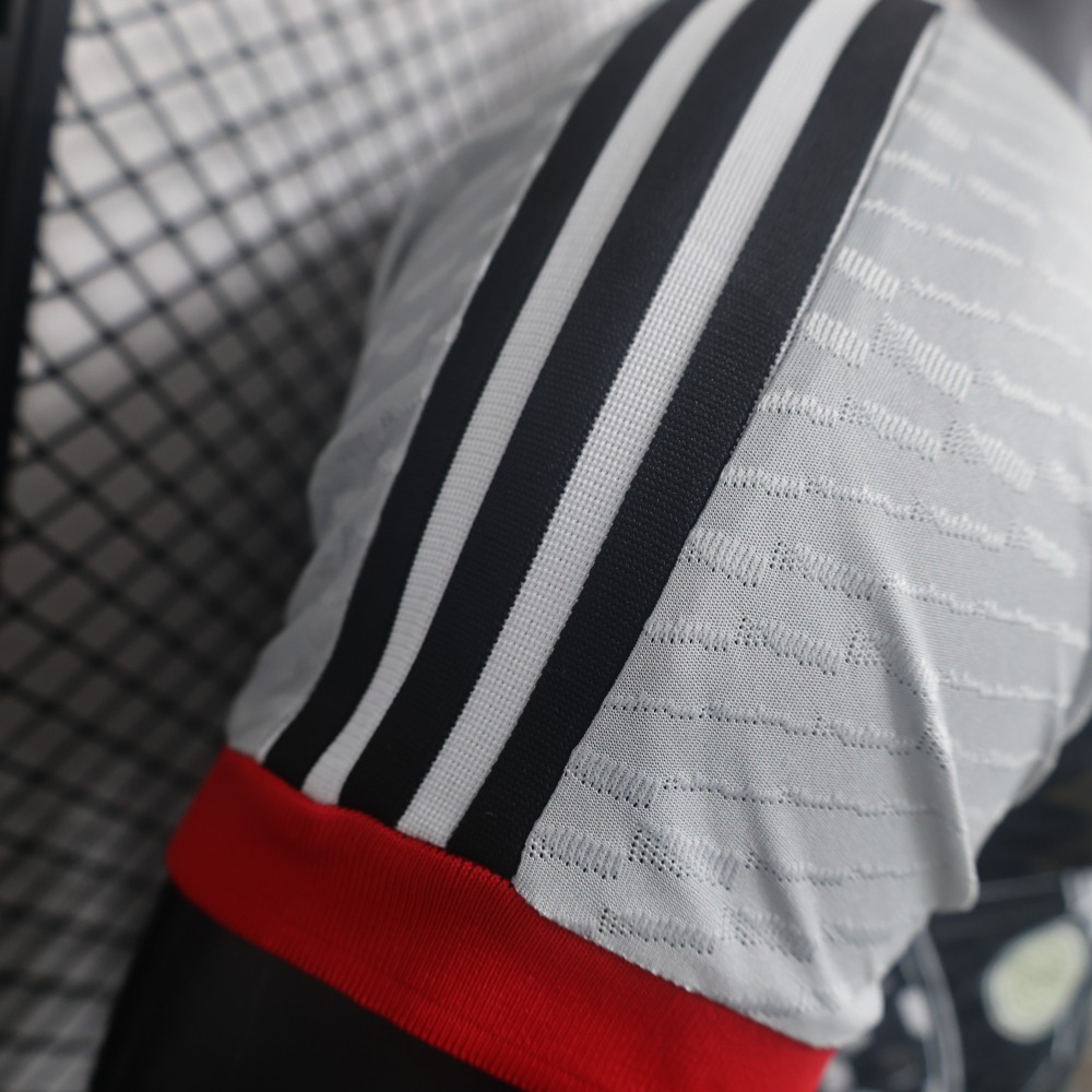 (S-3XL) 1:1 Copy Top Quality 2025/2026 Player: Japan Special Edition