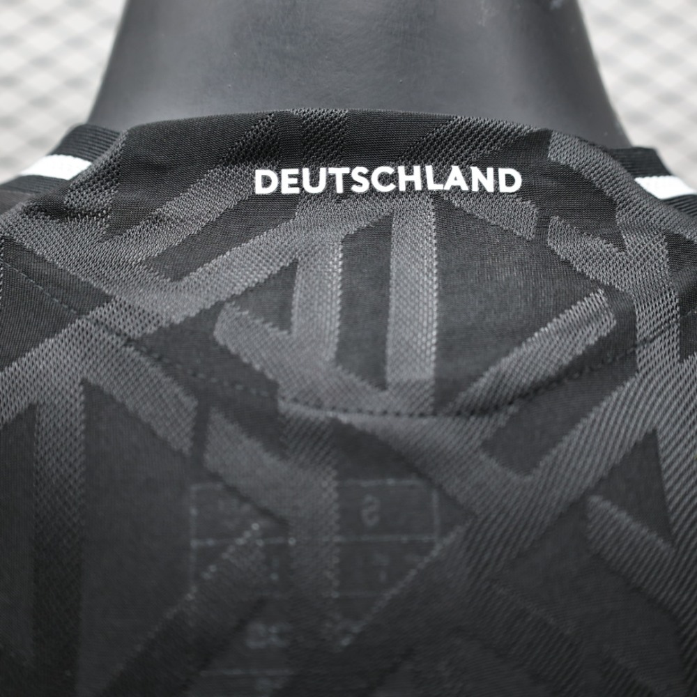 (S-3XL) 1:1 Copy Top Quality 2025/2026 Players: Germany's Special Edition Black