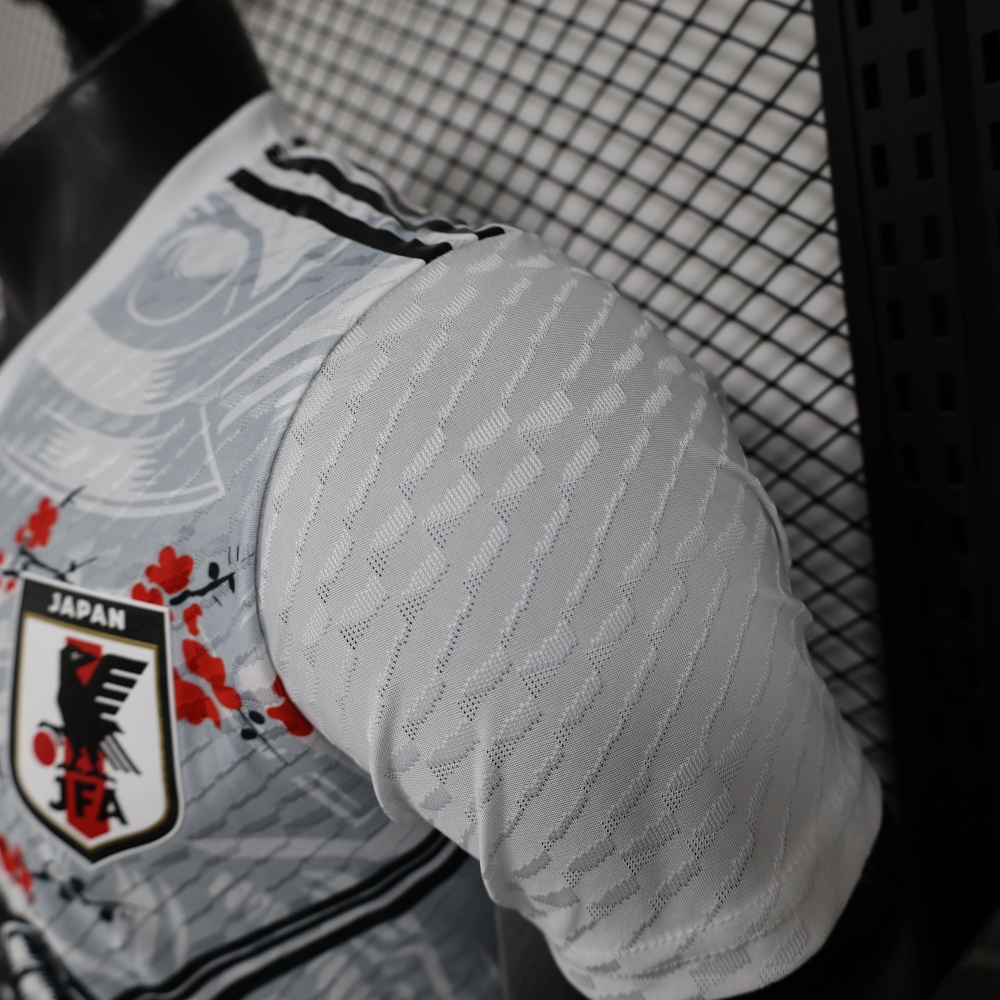(S-3XL) 1:1 Copy Top Quality 2025/2026 Player: Japan Special Edition