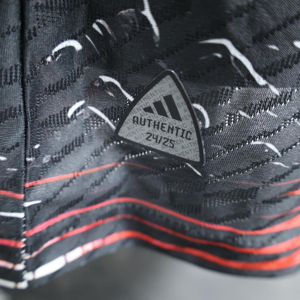 (S-3XL) 1:1 Copy Top Quality 2025/2026 Player: Japan Special Edition