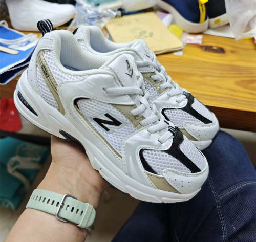 ON SALE Size 36 New Balance Clunky Sneakers Fashion NB Brand Dad Shoes Sport Shoes PQ387