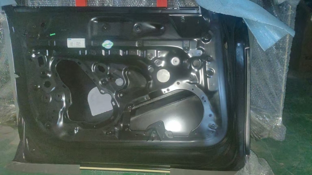 Audi  A8D5 car door