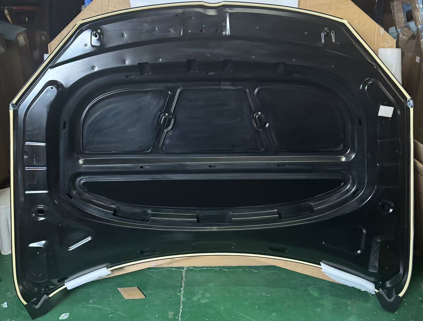 Old Volkswagen Touareg hood