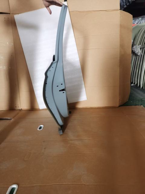 Volkswagen Lavida left rear door
