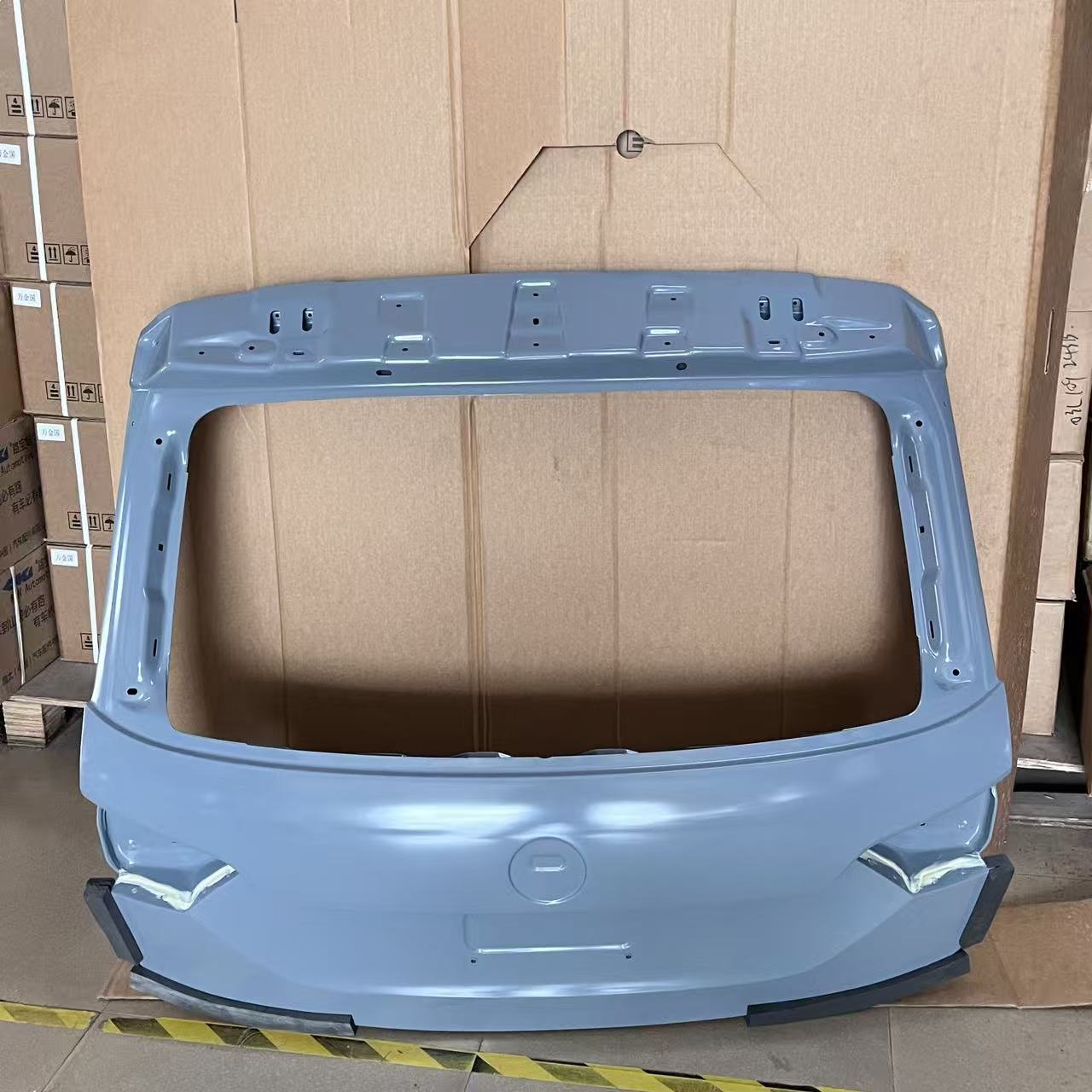Volkswagen Tayron hatchback rear tailgate