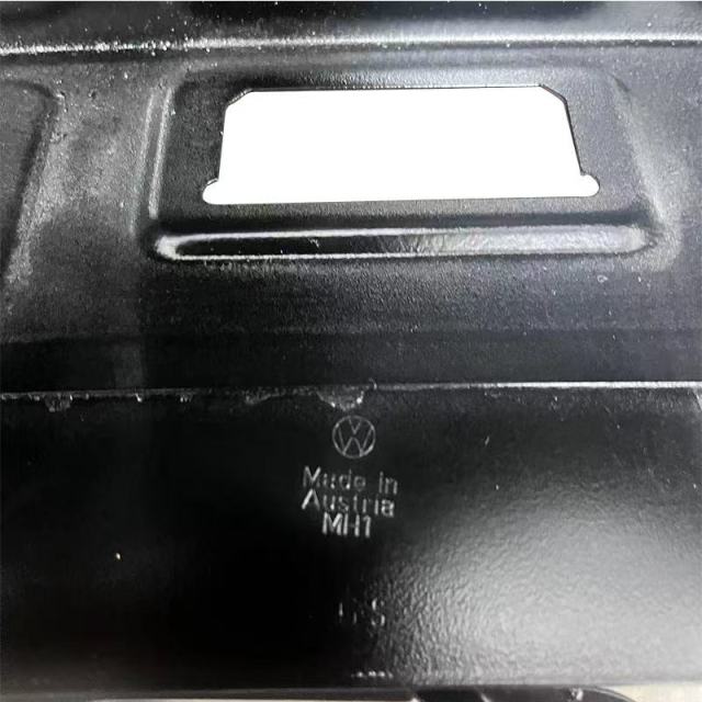 Volkswagen Touareg rear tailgate