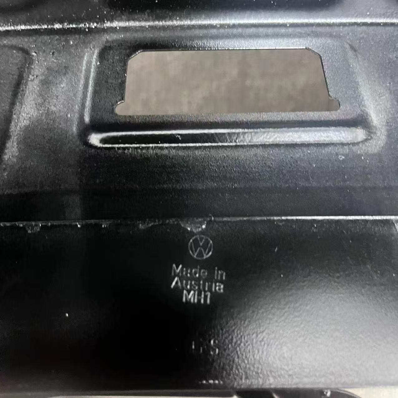 Volkswagen Touareg rear tailgate