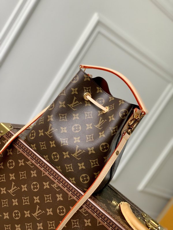 Louis Vuitton Néonoé BB Bag For Women M46581- 20 Cm/ 7.9 Inches