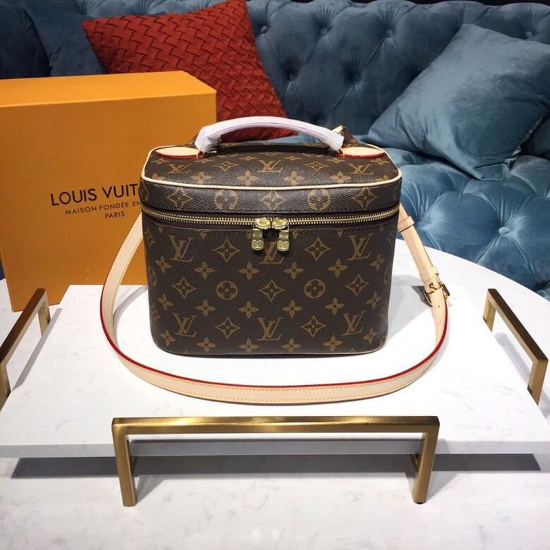 Louis Vuitton Nice BB Vanity Case Monogram Canvas For Women, Women’s Bags, Travel Bags 9.4in/24cm LV M42265