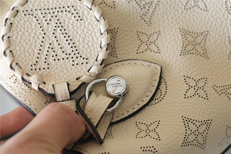 Louis Vuitton Blossom PM White For Women‎ 7.9in/20cm