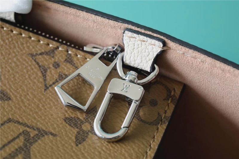 Louis Vuitton Marelle Tote MM Epi White For Women, Women’s Handbags, Shoulder And Crossbody Bags 11.8in/30cm LV
