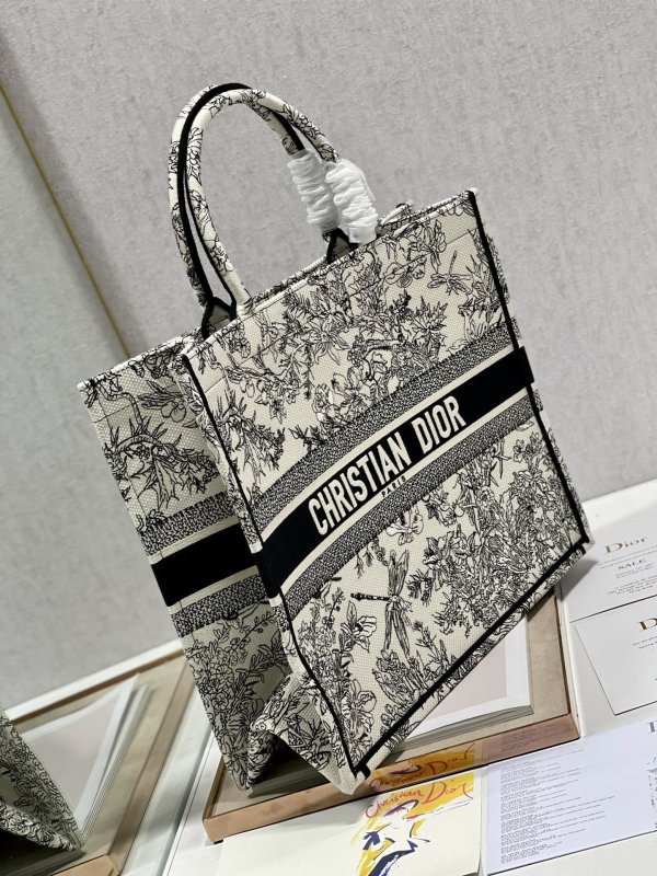 Christian Dior Large Dior Book Tote de Jouy Flowers Embroidery, Black/Beige, For Women Women’s Handbags, Shoulder Bags, 42cm CD M1286ZTQW_M808