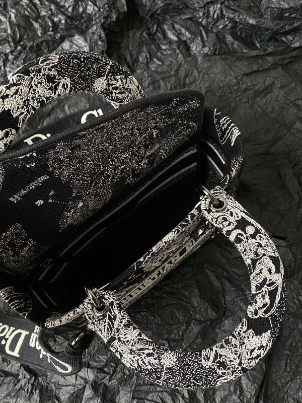 Dior Medium Lady D-Lite Bag Black For Women 9.5in/ 24cm M0565BRHZ_M911