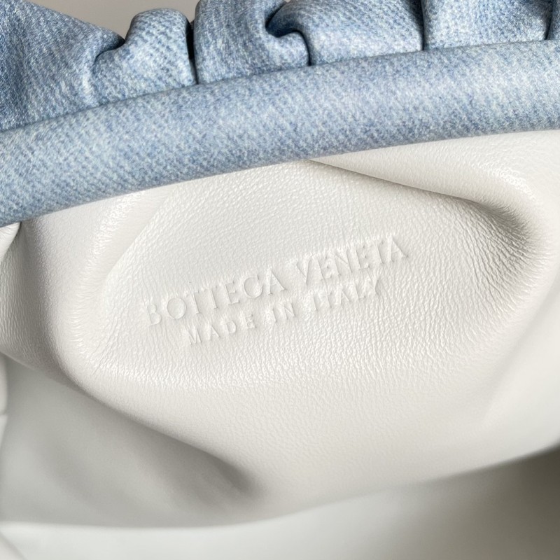Bottega Veneta Teen Pouch Blue For Women‎ 12.2in/31cm