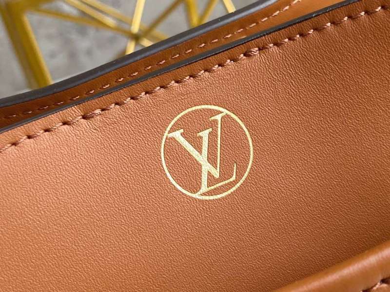 Louis Vuitton On My Tote Bag Brown For Women 9.8in/25cm