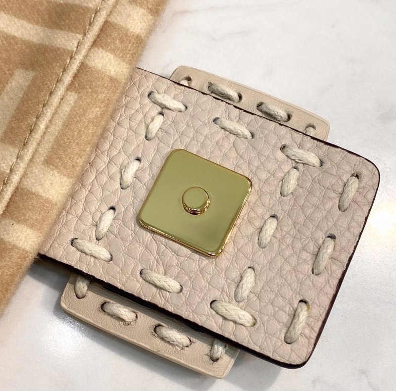 Fendi Baguette 1997 Wool Bag Beige For Women, Women’s Handbags, Shoulder Bags 10.6in/27cm FF 8BR792