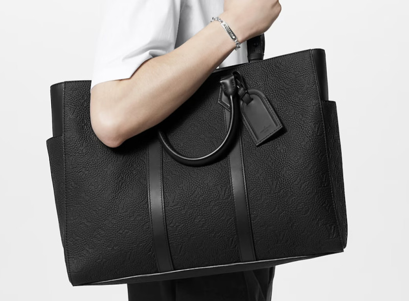 Louis Vuitton Sac Plat 24H Bag For Men M21865- 17.3 Inches/ 43.9 Cm