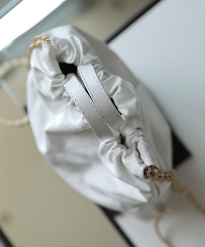 Chanel Large CHANEL 22 Backpack White For Women, Women’s Bags 19.9in/51cm AS3313 B08037 10601
