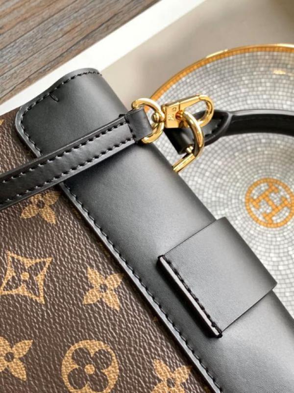 Louis Vuitton Locky BB Monogram Canvas Black For Women, Women’s Handbags, Shoulder And Crossbody Bags 7.9in/20cm LV M44141