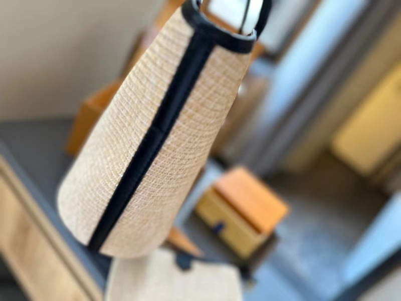 Louis Vuitton Saint Jacques Raffia Beige For Women, Women’s Handbags, Shoulder And Crossbody Bags 22.4in/57cm LV