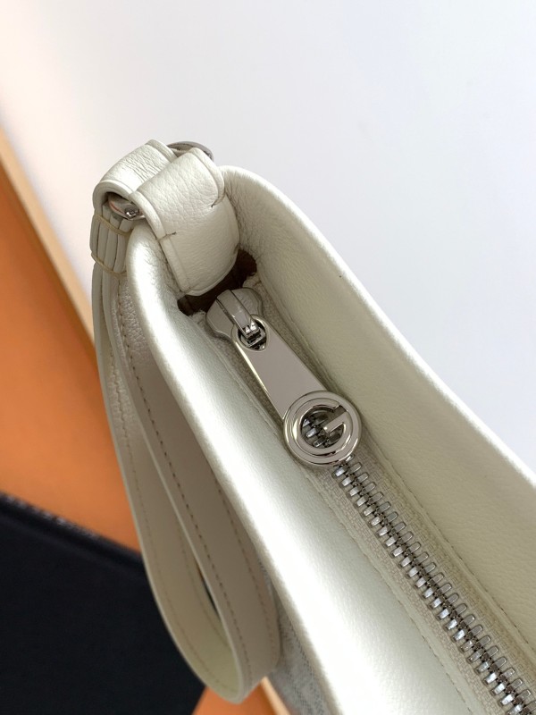 Goyard Conti Pouch White For Women‎ 9.4in/24cm CONTIPPMLTY50CL50P