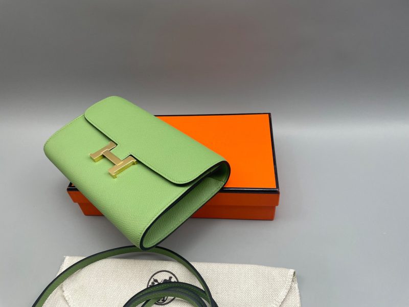 Hermes Constance Long Togo Wallet Green, Gold Toned Hardware Bag For Women, Women’s Handbags, Shoulder Bags 8.1in/21cm
