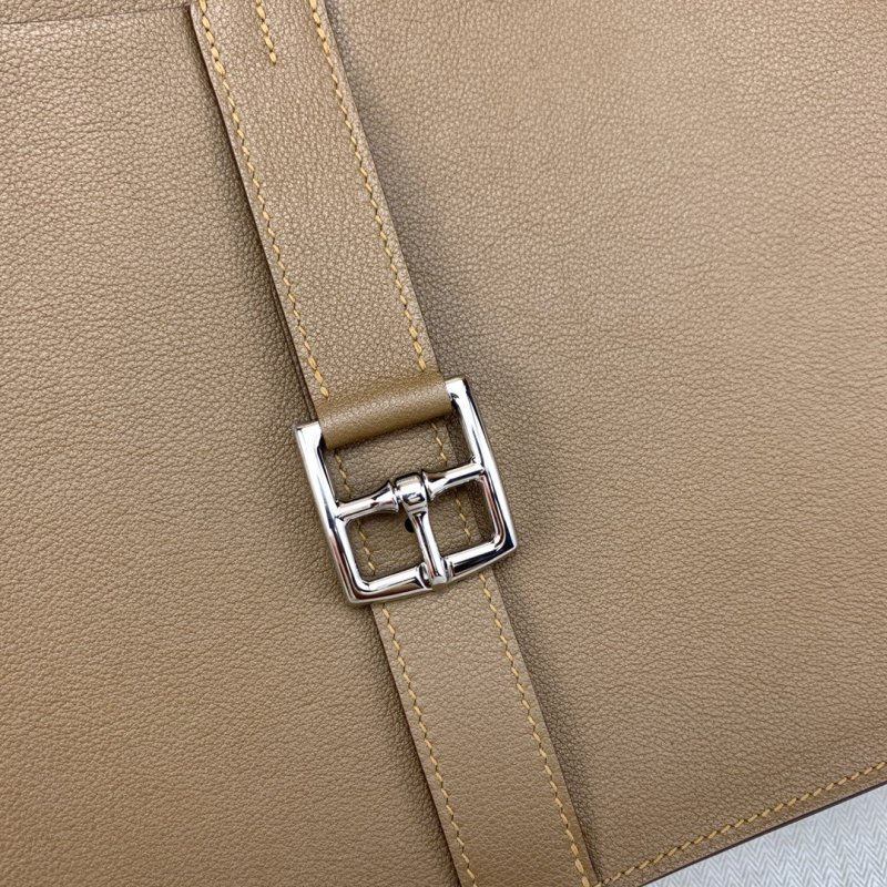 Hermes Halzan 31 Brown, Silver Toned Hardware Bag For Women, Women’s Handbags, Shoulder Bags 12.2in/31cm