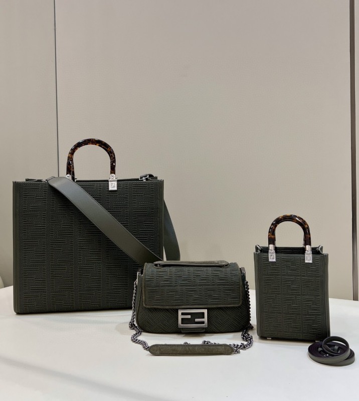 Fendi Baguette Chain Midi Green FF Fabric Bag For Woman 14.5cm/6in 8BR793AHW5F1F2L