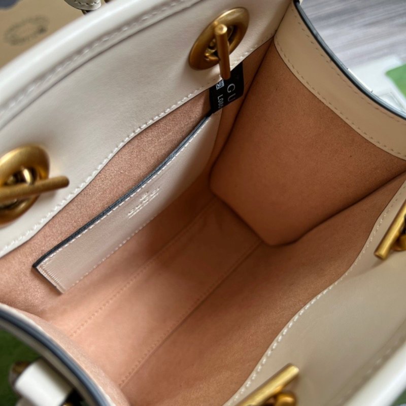 Gucci Marmont Matelasse Mini Bag White For Women, Women’s Bags 7.5in/19cm GG ‎696123 DTDHT 9022