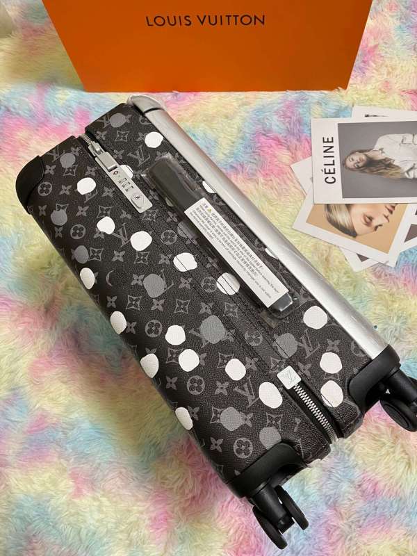 Louis Vuitton Horizon 55 Polka Dot Grey Women’s Luggage 21.7in/55cm