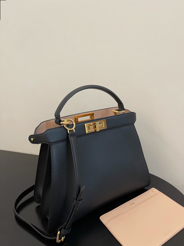 Fendi Peekaboo ISeeU Petite Black Small Bag For Woman 20cm/8in