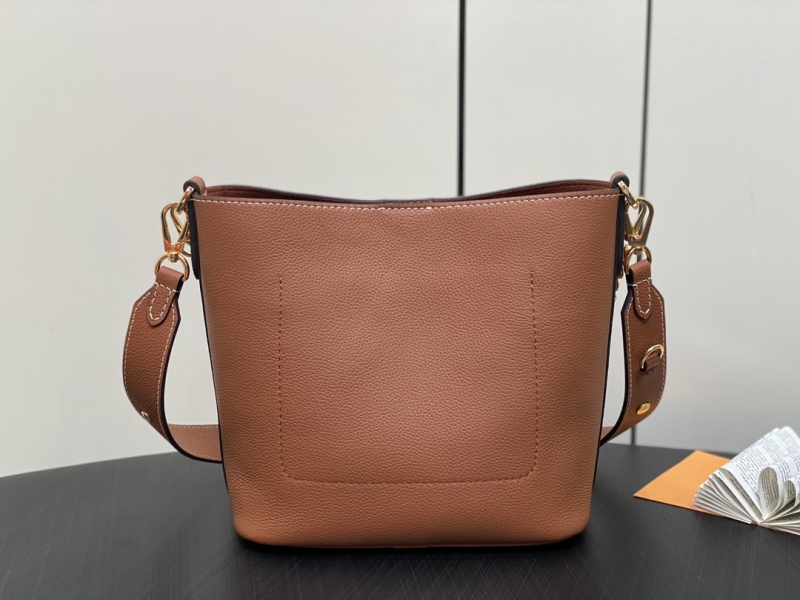 Louis Vuitton Lock and Walk Brown For Women 8.1in/20.5cm M24165