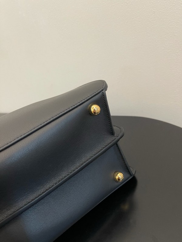 Fendi Peekaboo ISeeU Petite Black Small Bag For Woman 20cm/8in