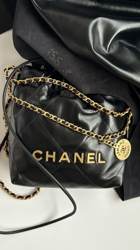 [True-to-ORIGINAL] Chanel 22 Mini Bag Gold Tone Black For Women 7,1in/18cm