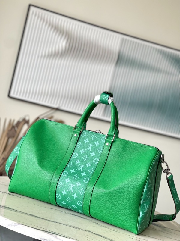 Louis Vuitton Keepall Bandouliere 45 Green 17.7in/45cm M31046