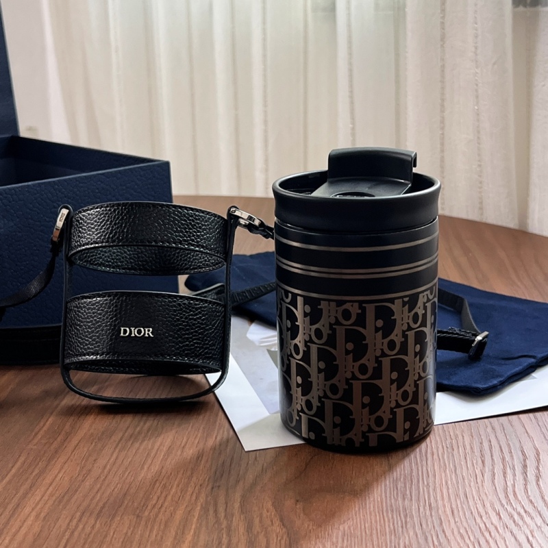 Christian Dior Aqua Mug With Shoulder Strap White For Women 5.5in/13.4cm