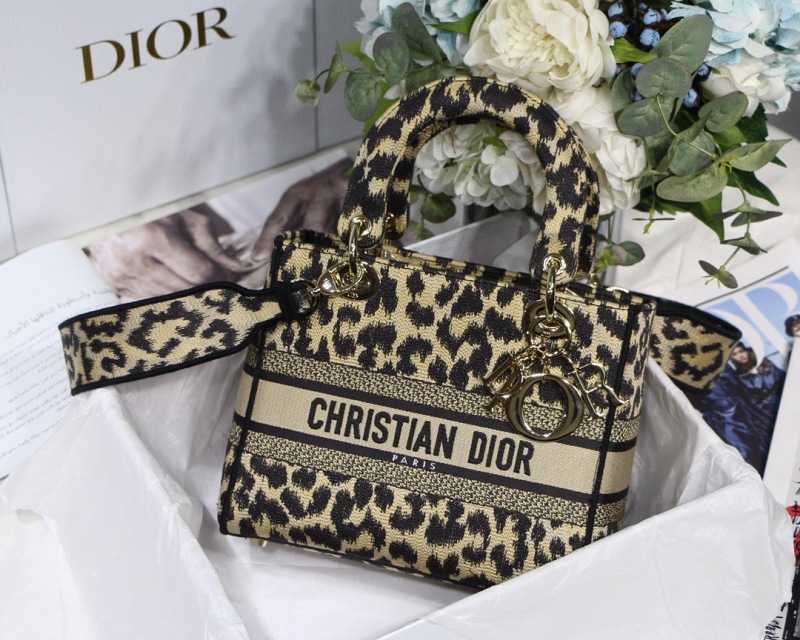 Christian Dior Medium Lady D-Lite Bag Black Gold, For Women, Women’s Handbags 24cm/9.5in CD M0565ORHM_M918