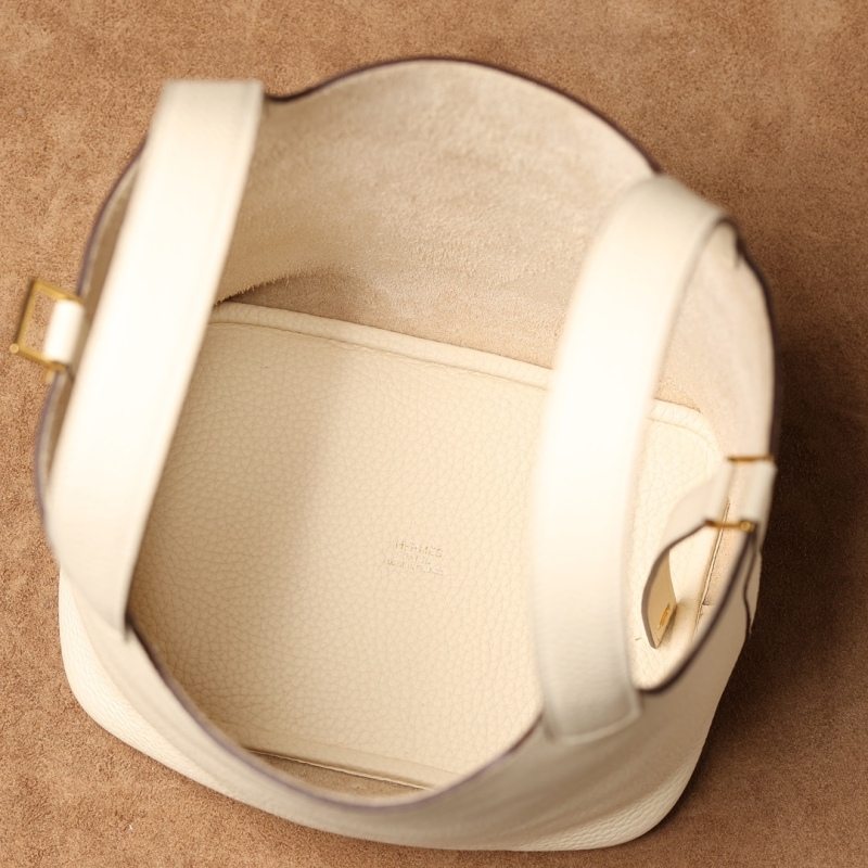 Hermes Picotin Lock 18 Cream Bag For Women, Women’s Handbags 7.1in/18cm