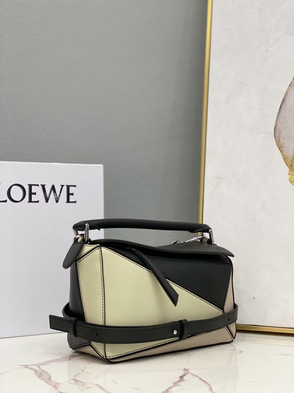 Loewe Small Puzzle Bag Black For Women 9.4in / 24cm
