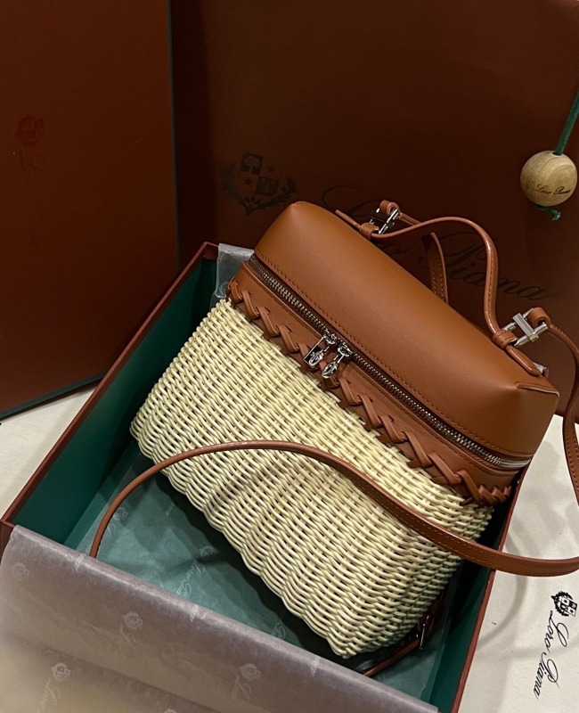 [True-to-ORIGINAL]Loro Piana Extra Pocket L19 North-South Wicker Malt/deep Kummel Bag For Women 6.9 in/17.5 cm FAN5321 B3PK