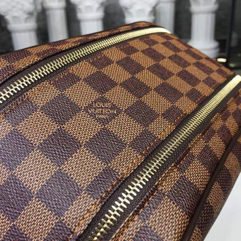Louis Vuitton King Size Toiletry Damier Ebene Canvas For Men, Travel Bags 11in/28cm LV N47527