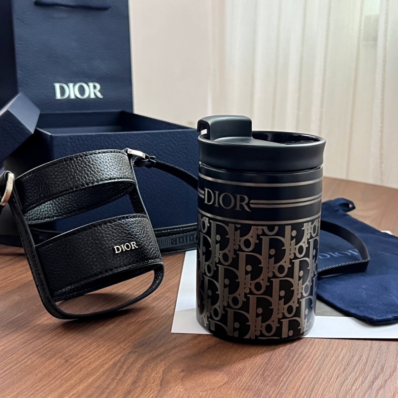 Christian Dior Aqua Mug With Shoulder Strap White For Women 5.5in/13.4cm
