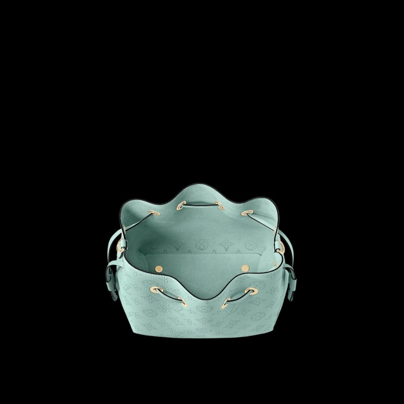 Louis Vuitton Bella Bag For Women 8.6 Inches/ 22 Cm – M25147